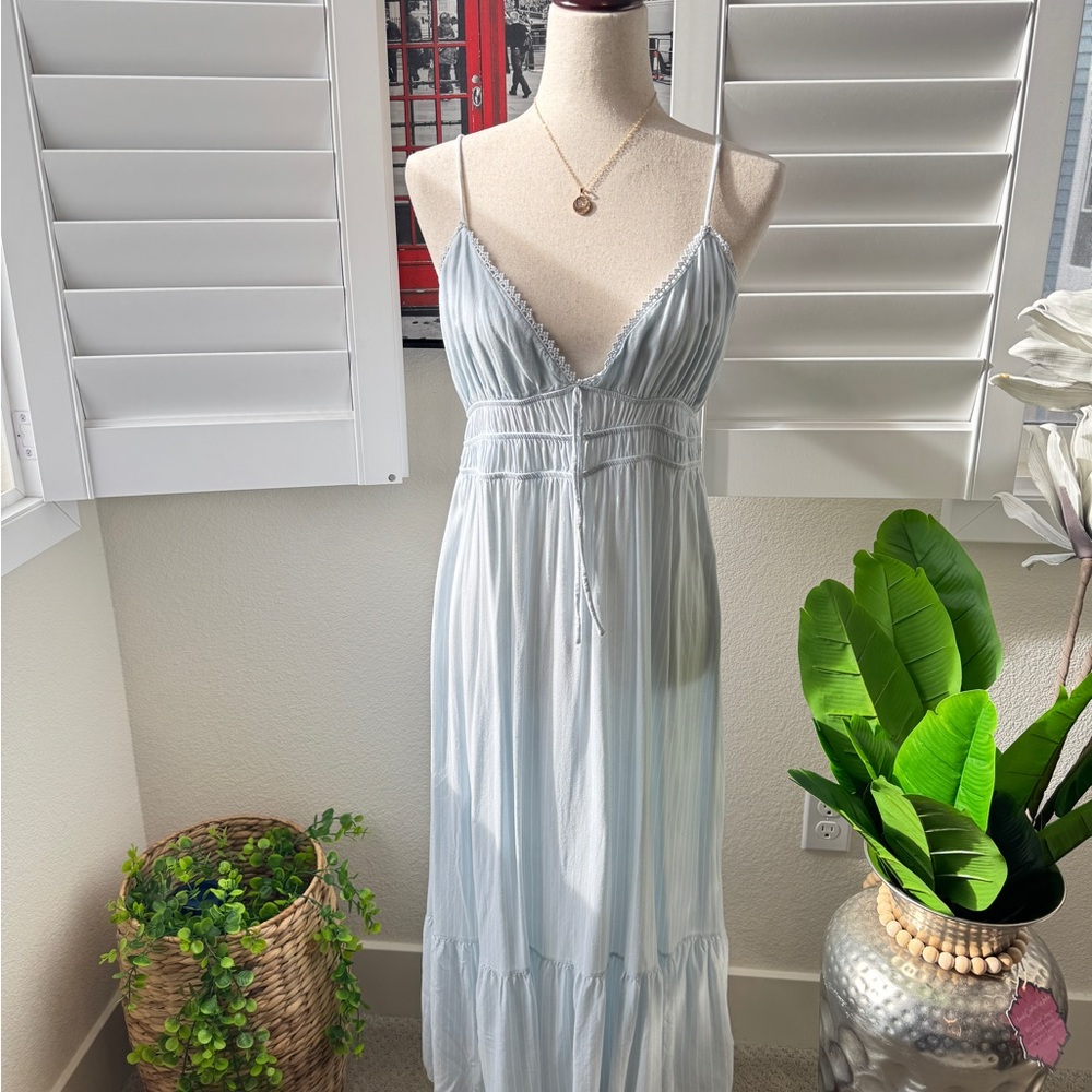 No Comments. Size XL. Light Blue Maxi 
*** Material tag missing***